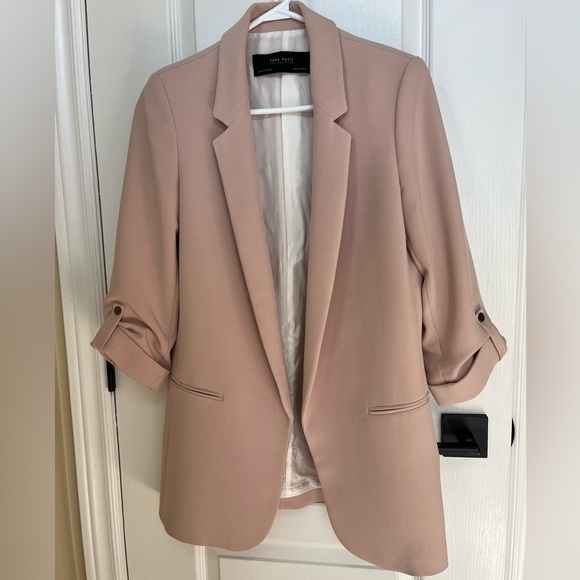 Zara blazer, ruched sleeves, color soft pink (blush pink) size S US - Picture 3 of 9